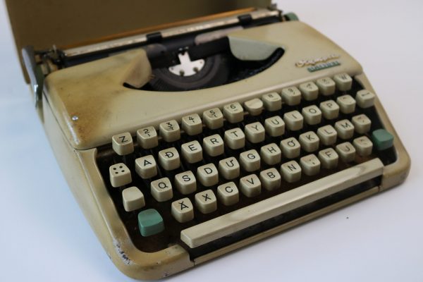 typewriter-olympia