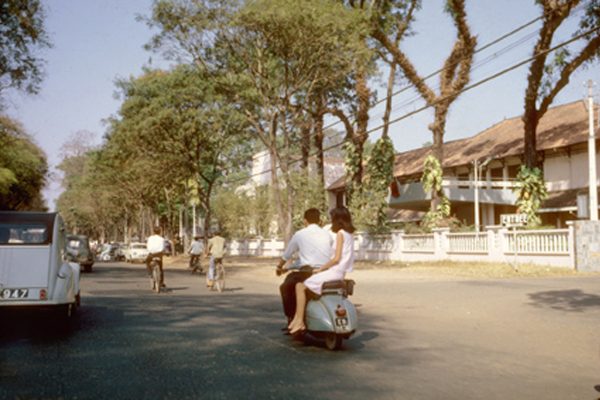 hong-thap-tu-street-saigon-vietnam---1967_6920548936_o