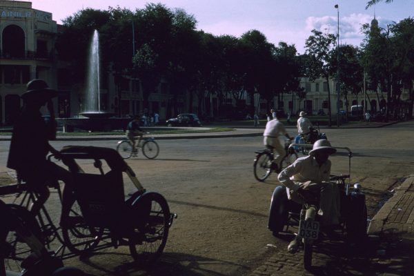 saigon-1954---city-hall_37270545514_o