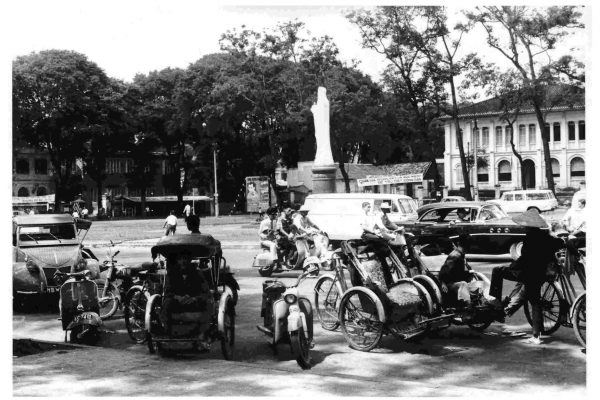 saigon-1965---qung-trng-kennedy-trc-nh-th-c-b_6236536522_o