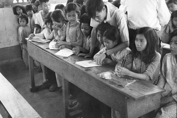 saigon-1965---trng-tiu-hc-sao-mai_15657582739_o