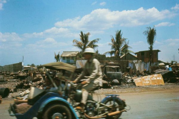 saigon-1967-68-by-bob-diamond_29167991296_o