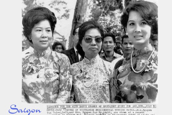 saigon-1970---wives-of-vietnamese-presidential-running-mates---press-photo_8690536663_o
