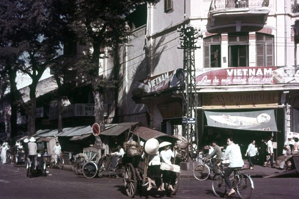 saigon-1971---goc-vo-di-nguy---ham-nghi_4048362465_o