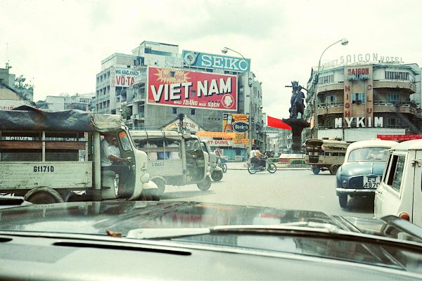 saigon-1973---ng-su-ph-ng_20644478916_o