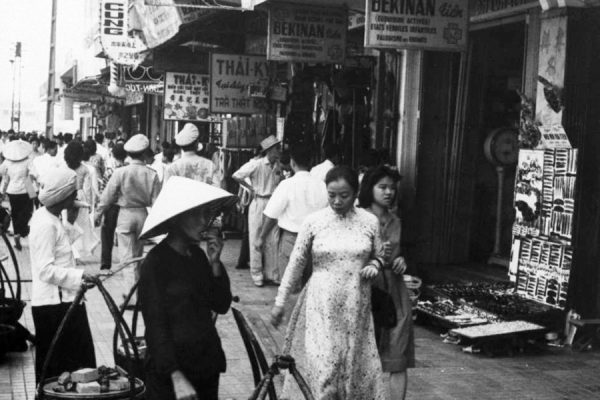 street-scene-in-saigon-the-capital-of-south-vietnam-7-1961_4031044901_o