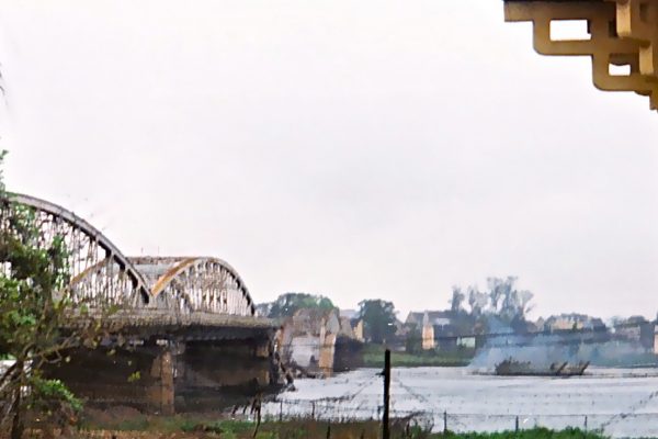 LCU Under Fire, Silver Bridge, Tet Offensive, 1968

From the Frederick J. Vogel Collection (COLL/5577) at the Archives Branch, Marine Corps History Division
 

OFFICIAL USMC PHOTOGRAPH