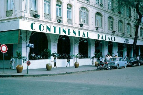 saigon-1967---the-continental-palace-hotel_8456724380_o