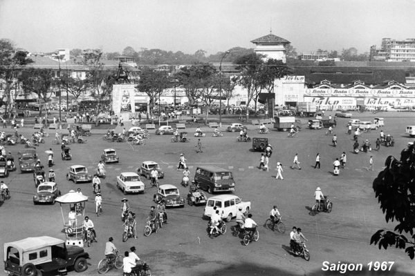 ALBUM
SAIGON 1967 - It's not all bloodshed - Photos by Nguyen Thanh Tai
https://www.flickr.com/photos/13476480@N07/albums/72157670460427306

It's not all bloodshed : (Third of ten)
Creator 	Tai, Nguyen Thanh
Publisher 	New York : United Press International, 1967
Physical Description 	1 photograph : black and white ; 18 x 26 cm
Summary 	"The central market in Saigon is as busy as any large city's marketplace."
Notes 	Title and summary from news agency copy attached to verso.; United Press International stamp on verso.; "SGP 1539592."; "Credit (UPI Photo) 1/21/67."