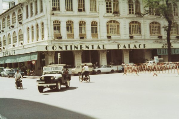 the-continental-palace-tu-do-st-saigon-1971_7066628979_o