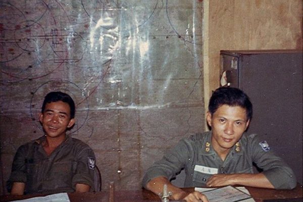 Các Sĩ Quan thuộc Sư Đoàn 23 Bộ Binh QLVNCH tại Ban Mê Thuột 1969. (Photos Tom's) 2