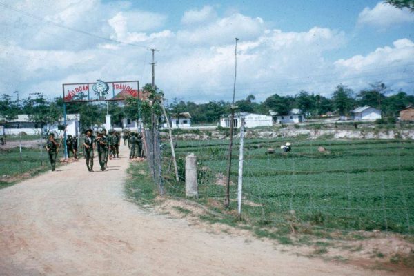 SAIGON 1965-67 Tam Bình,Thủ Đức- Căn cứ của Tiểu Đoàn 2 Trâu Điên
