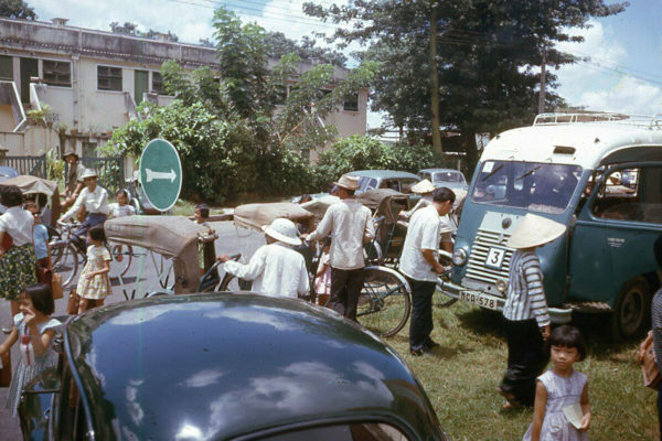 1962-saigon---crowded-street-scene_50123626268_o
