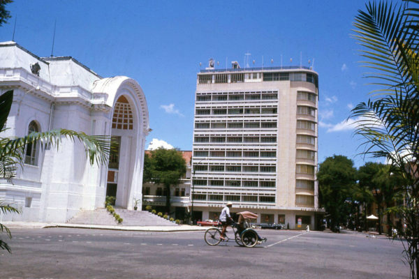 1962-saigon---vietnam-assembly-building--caravelle-hotel_50125754586_o