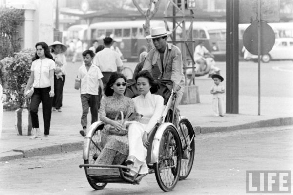 saigon-1961---le-loi-avenue_5385668345_o