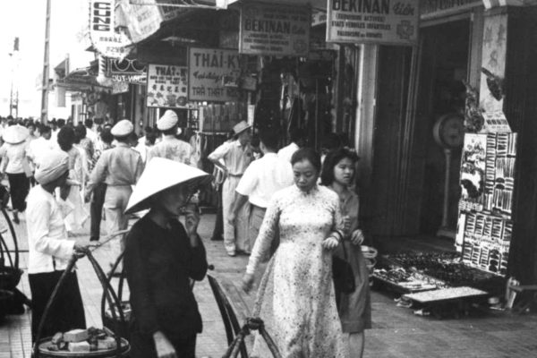 saigon-1961---le-loi-avenue_5385668881_o