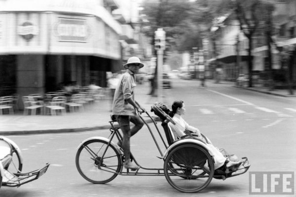 saigon-1961---tu-do-street_5385985953_o