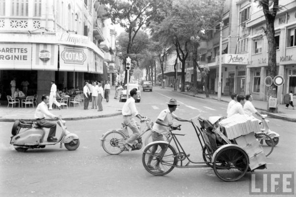 saigon-1961---tu-do-street_5386588980_o