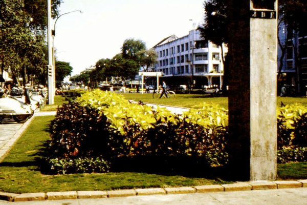 saigon-1963---photo-by-donald-pickett_49263341632_o